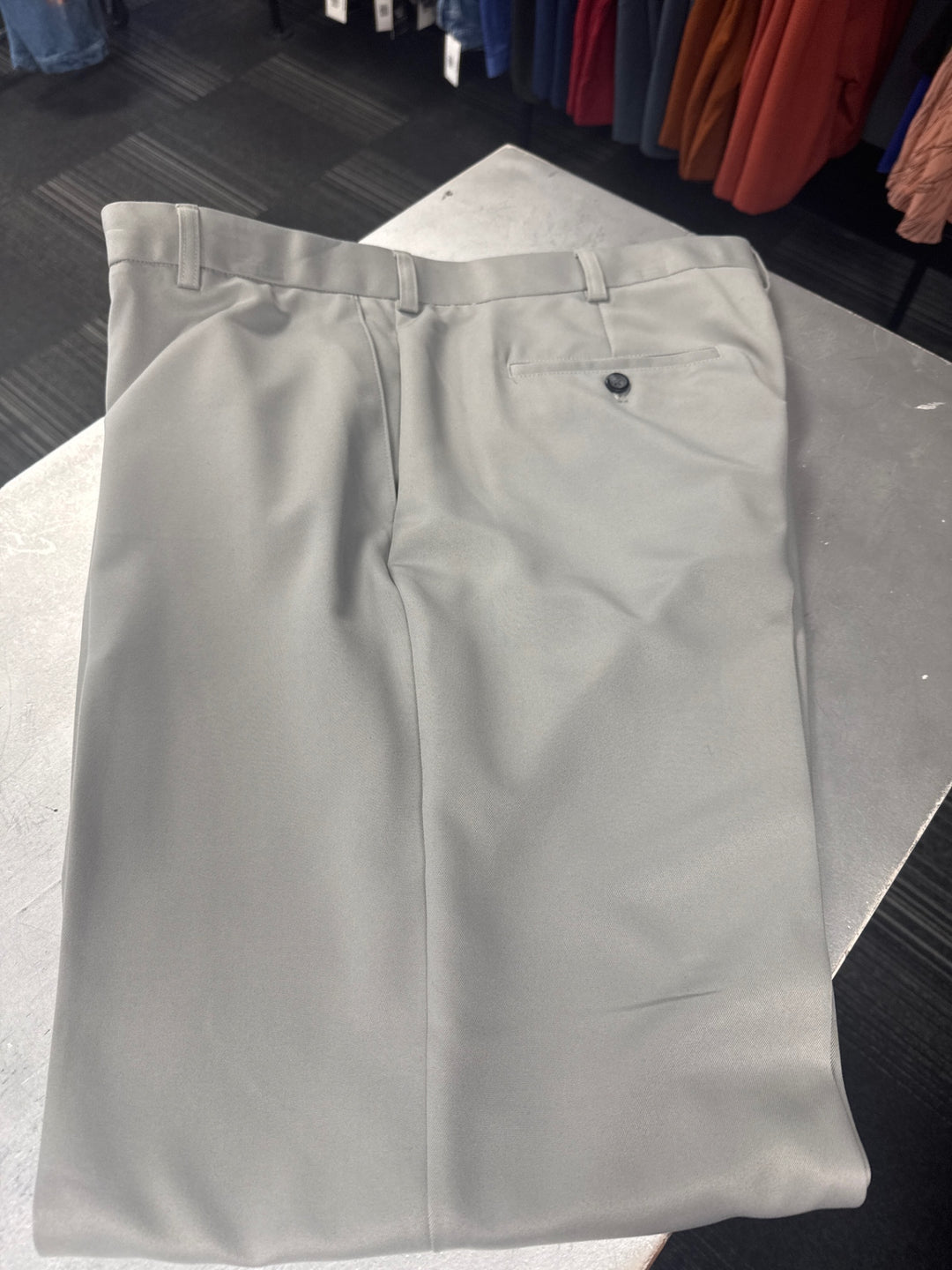 IZOD Men’s Pants (40x32 Light Gray)