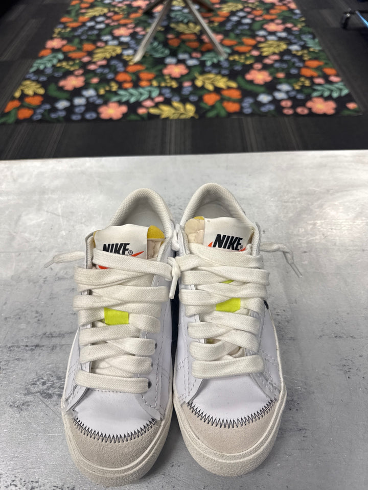 Nike Women’s Shoes (7.5 White)