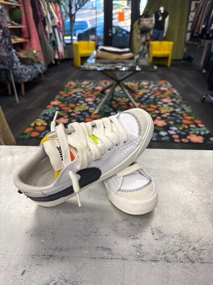 Nike Women’s Shoes (7.5 White)