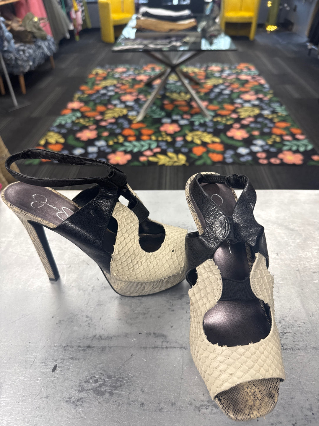 Jessica Simpson Heels (8.5 Beige & Black Snake) 