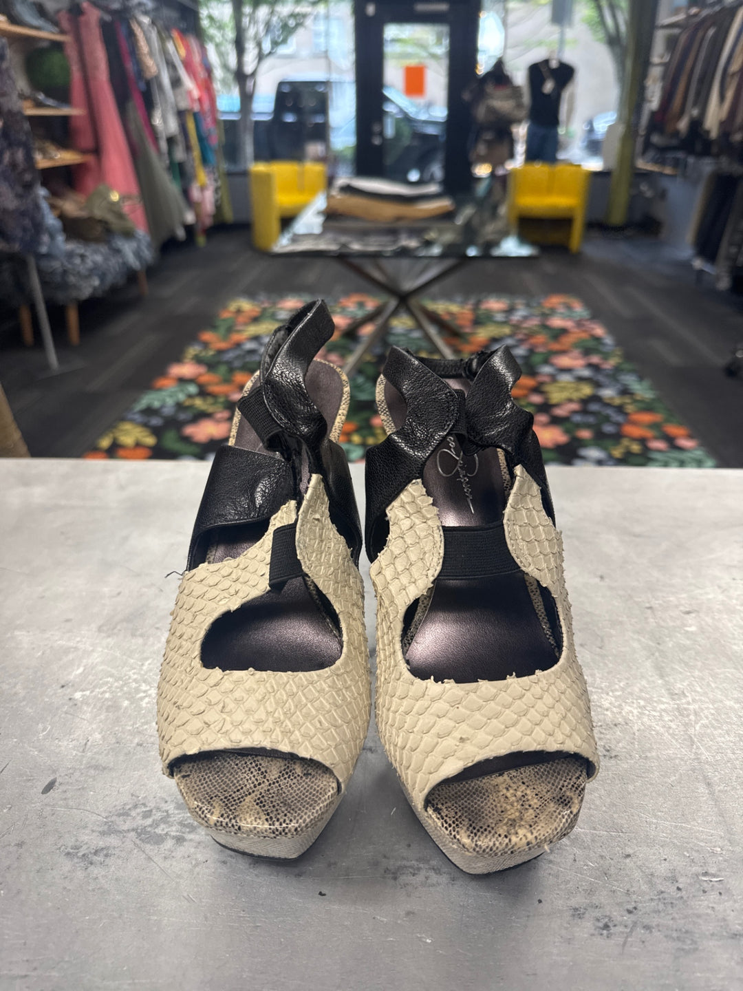 Jessica Simpson Heels (8.5 Beige & Black Snake) 