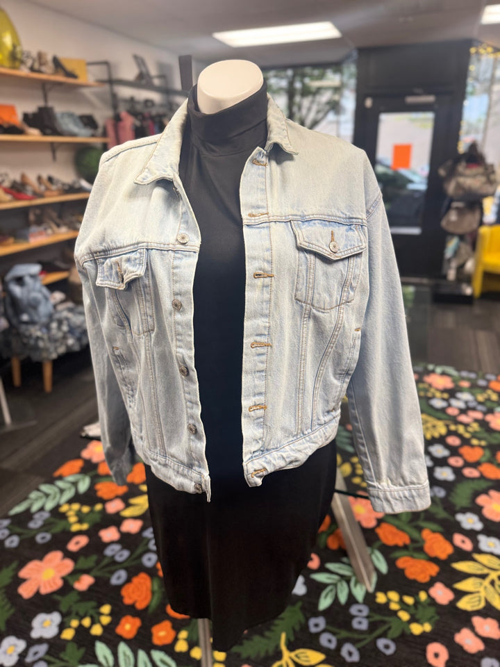 Arizona Denim Jacket (LG Light Blue) 