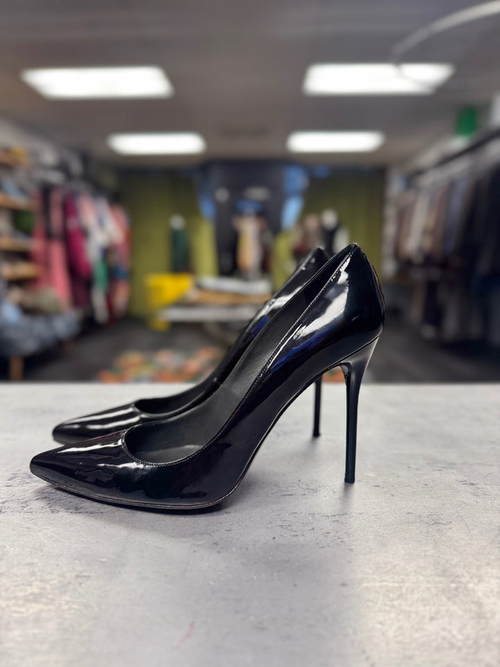 Stuart Weitzman Women’s Patent Leather Heels (9 Black) 